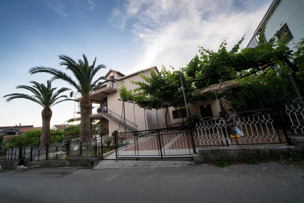 Apartments Pavicevic Tivat Luaran gambar
