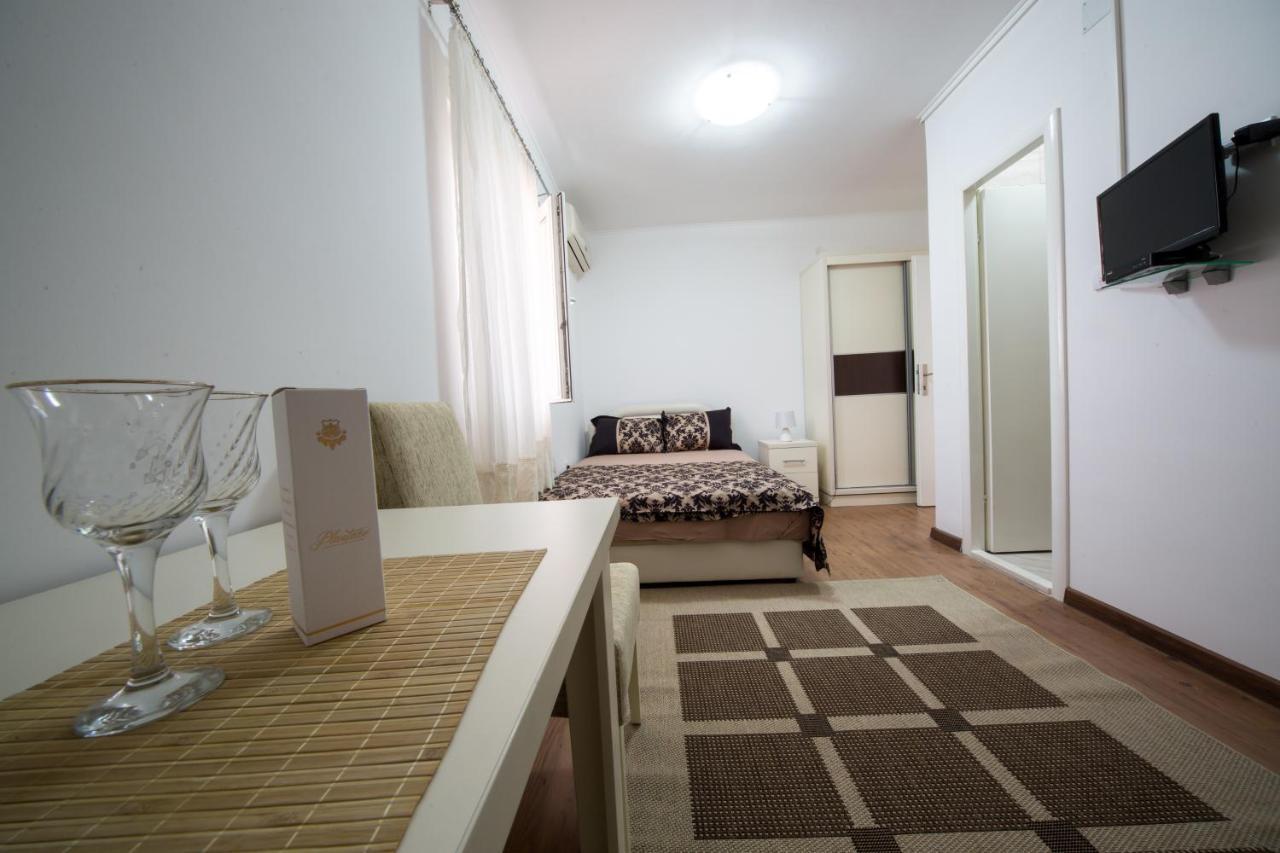 Apartments Pavicevic Tivat Bilik gambar