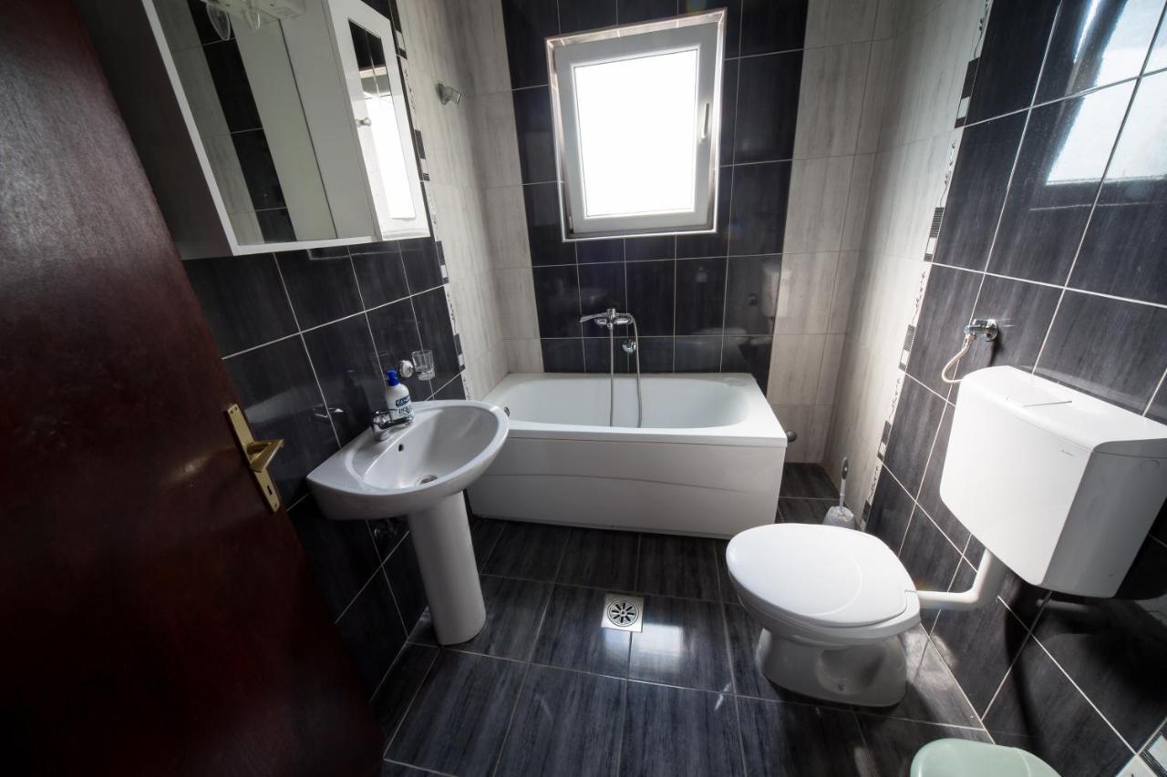 Apartments Pavicevic Tivat Bilik gambar