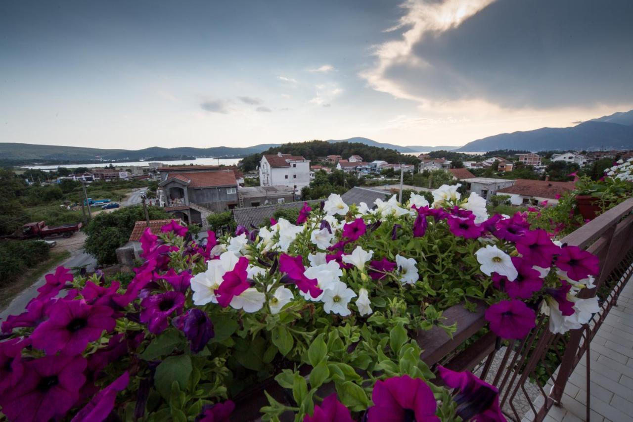 Apartments Pavicevic Tivat Bilik gambar